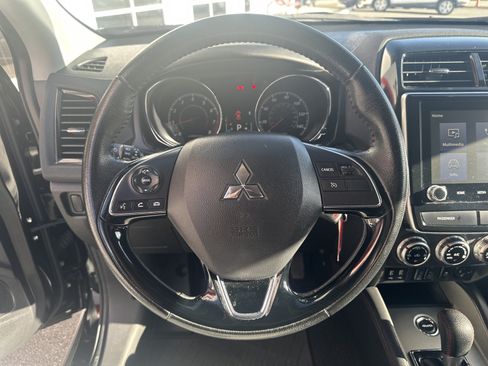 Used 2023 Mitsubishi Outlander Sport ES AWD/4WD image 13
