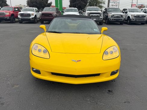 Used 2006 Chevrolet Corvette Convertible w/ Preferred Equipment Group RWD image 8