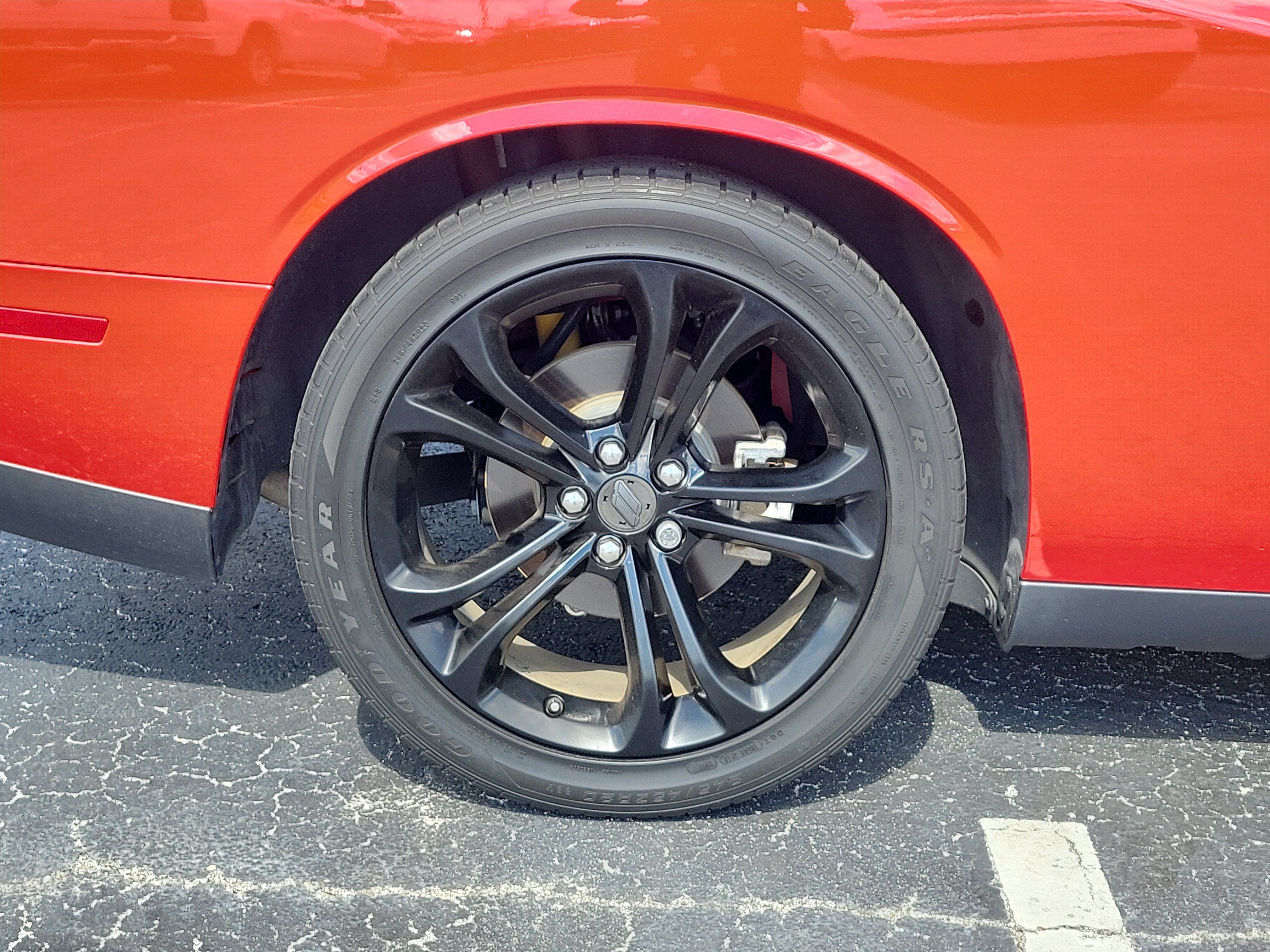 Used 2022 Dodge Challenger R/T RWD image 9