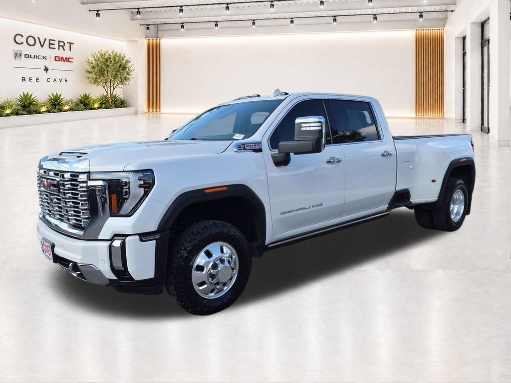 Used 2024 GMC Sierra 3500 Denali w/ Denali Reserve Package AWD/4WD image 4