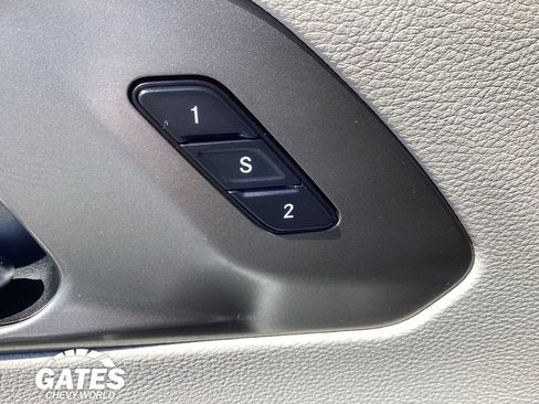 Used 2021 Chrysler Pacifica Touring-L FWD image 25