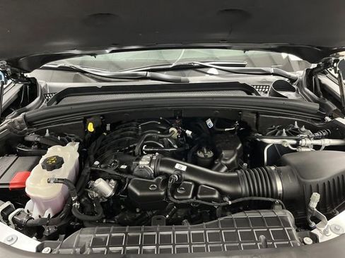 Used 2025 Jeep Grand Cherokee Limited w/ Luxury Tech Group II image 40