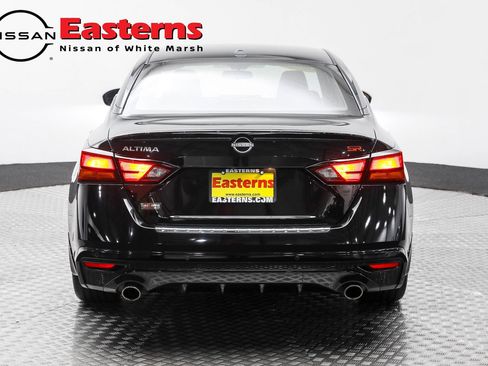 Used 2023 Nissan Altima 2.5 SR w/ SR Premium Package image 8