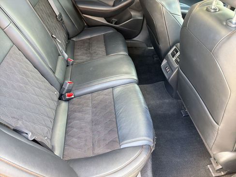 Used 2023 Nissan Maxima SR w/ Sport Mat Group FWD image 30