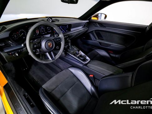 Used 2022 Porsche 911 GT3 RWD image 12