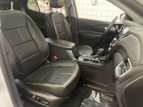 Used 2023 Chevrolet Equinox Premier FWD image 23