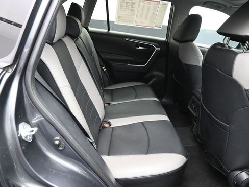 Used 2019 Toyota RAV4 XLE w/ Convenience Package AWD/4WD image 25