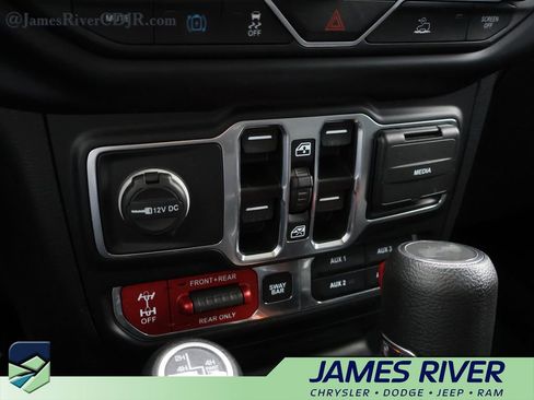 Used 2023 Jeep Wrangler Unlimited Rubicon 4xe AWD/4WD image 36