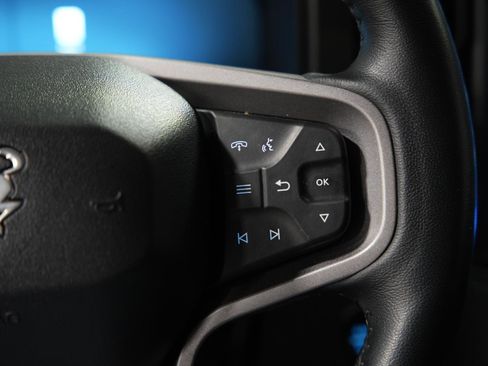 Used 2025 Ford Bronco Badlands image 32