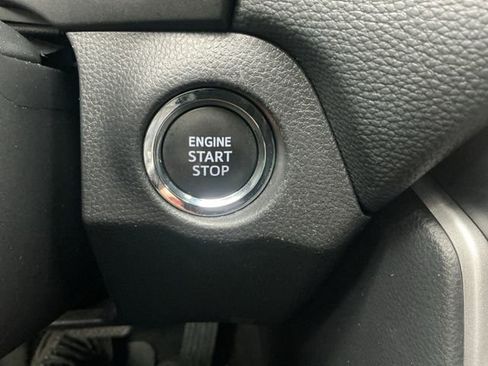 Certified 2025 Toyota RAV4 XLE AWD/4WD image 20
