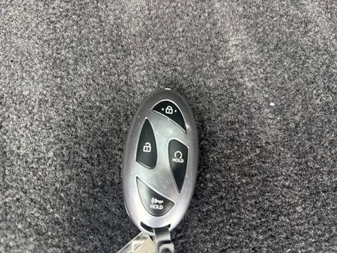 Certified 2025 Hyundai Kona SE image 43