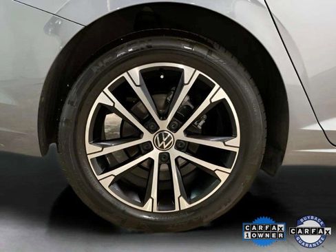 Used 2025 Volkswagen Jetta Sport image 27