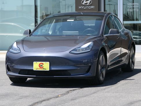 Used 2018 Tesla Model 3 Long Range RWD image 7