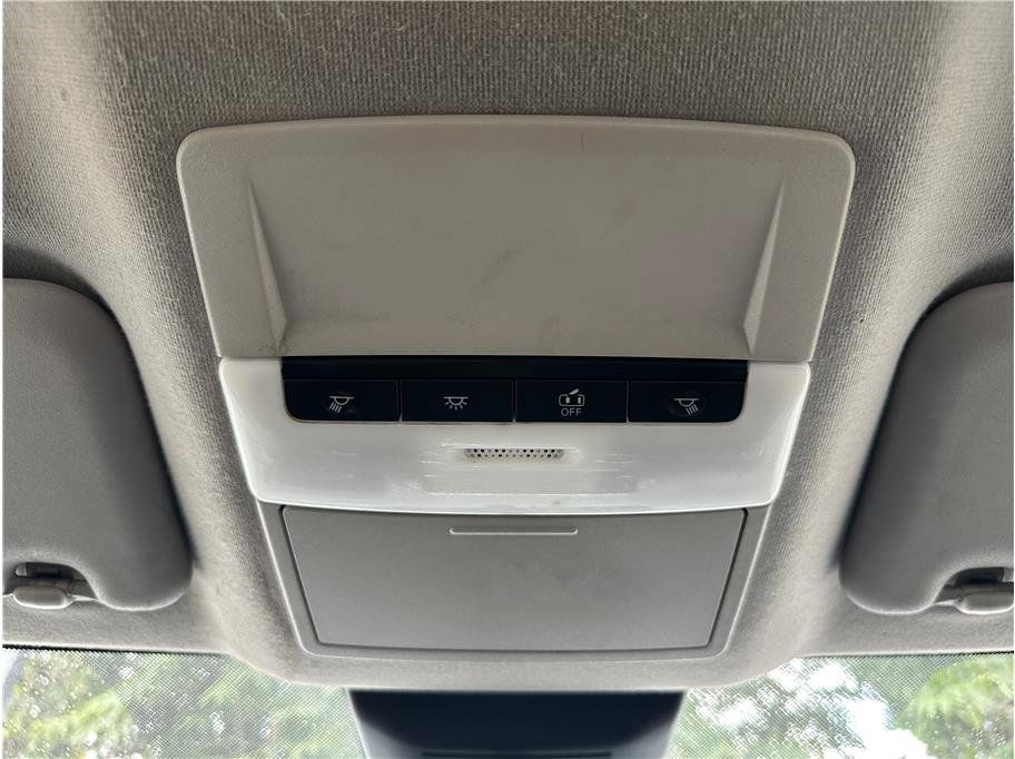 Used 2020 Nissan Sentra SR FWD image 26