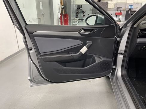 New 2026 Volkswagen Jetta SE FWD image 26