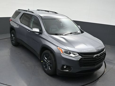 Used 2021 Chevrolet Traverse RS FWD image 22