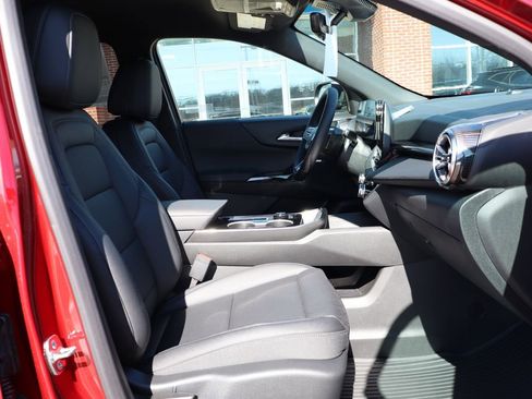 New 2026 Chevrolet Equinox LT w/ Convenience Package II image 41