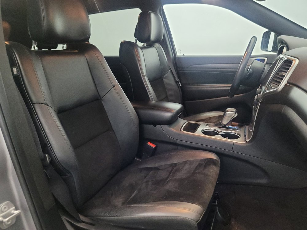 Used 2017 Jeep Grand Cherokee Altitude AWD/4WD image 21