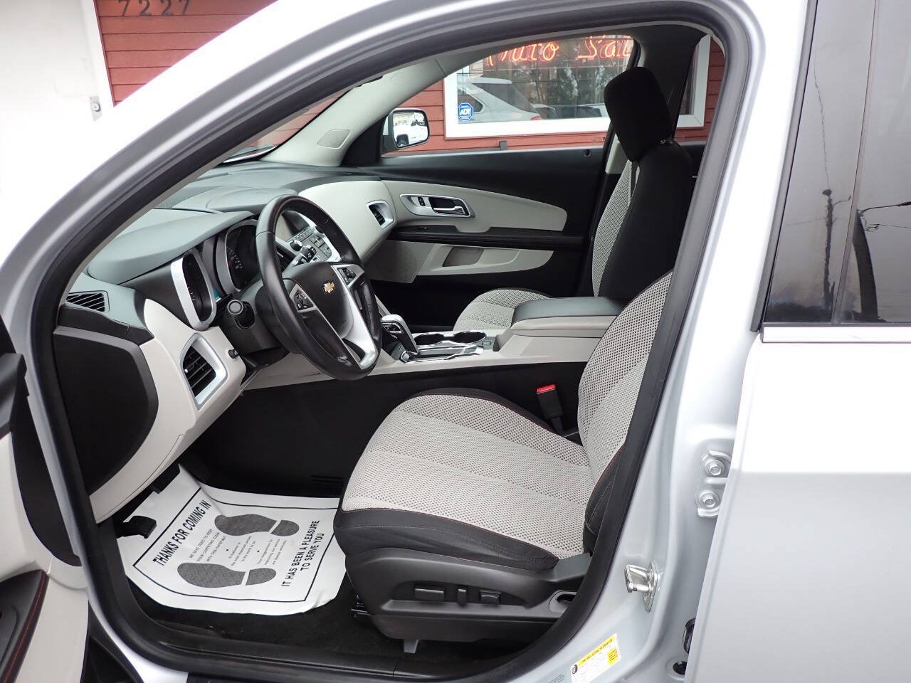 Used 2012 Chevrolet Equinox LT w/ Driver Convenience Package AWD/4WD image 7