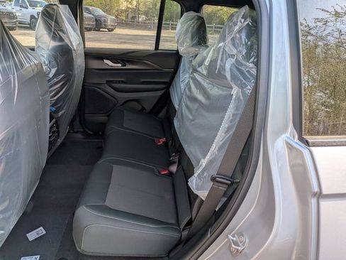 New 2026 Jeep Grand Cherokee Laredo X AWD/4WD image 13