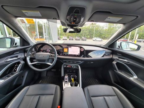 Certified 2025 Audi Q5 Premium Plus AWD/4WD image 18