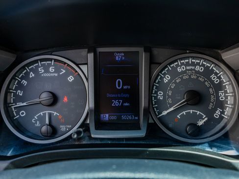 Used 2019 Toyota Tacoma TRD Off-Road image 20