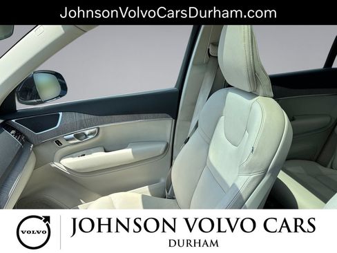 Used 2023 Volvo XC90 B6 Plus AWD/4WD image 28