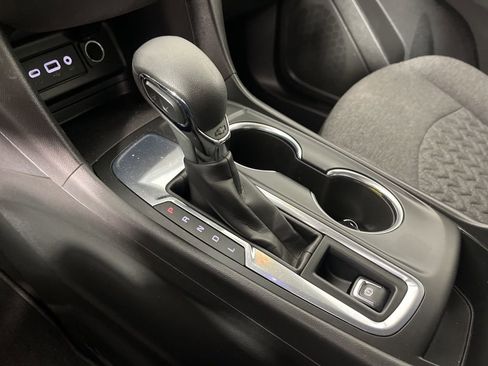 Certified 2024 Chevrolet Equinox LT image 32