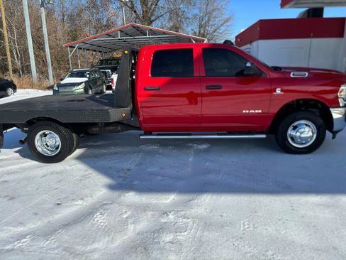 Used 2019 RAM 3500 Tradesman w/ Chrome Appearance Group image 6