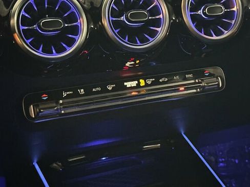 Used 2025 Mercedes-Benz GLA 250 GLA 250 image 26