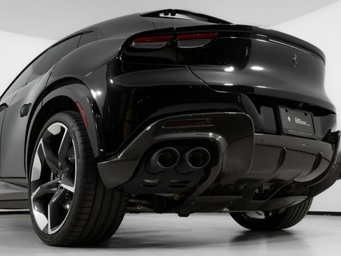 Certified 2024 Ferrari Purosangue image 18