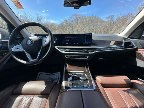 Used 2026 BMW X7 xDrive40i AWD/4WD image 27