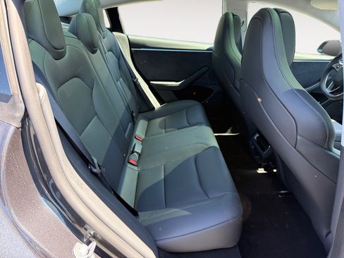 Used 2025 Tesla Model 3 Performance AWD/4WD image 18