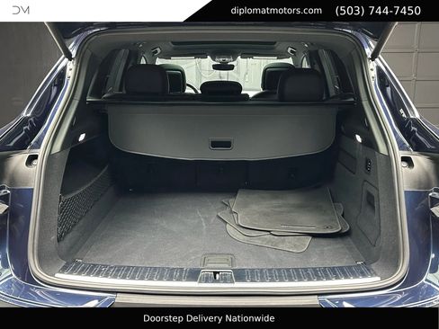 Used 2024 Porsche Cayenne S image 45