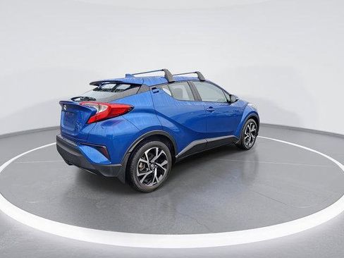 Certified 2022 Toyota C-HR XLE image 10