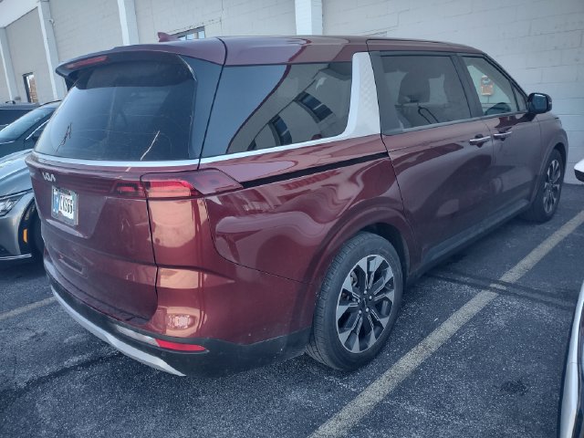 Certified 2024 Kia Carnival EX FWD image 5