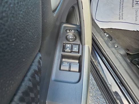 Used 2014 Honda Civic LX image 11