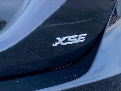 Used 2024 Toyota Camry XSE FWD image 9