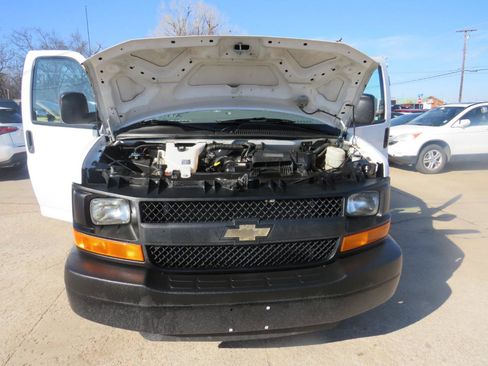 Used 2014 Chevrolet Express 1500 LS image 31