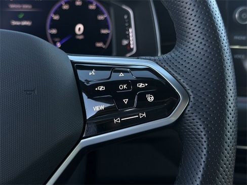 Used 2025 Volkswagen Jetta GLI Autobahn image 11