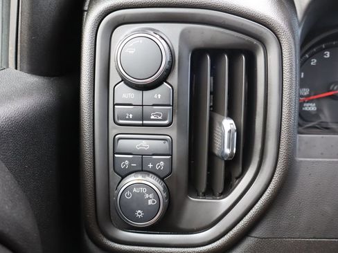 Used 2021 Chevrolet Silverado 1500 Custom AWD/4WD image 28