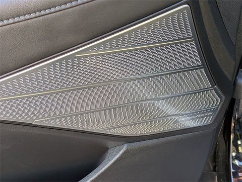 Used 2022 Hyundai Palisade Calligraphy image 10