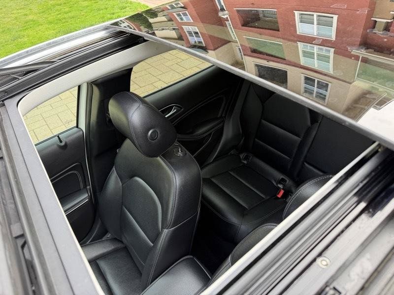Used 2018 Mercedes-Benz GLA 250 4MATIC image 28