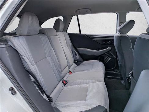 Used 2024 Subaru Outback Premium AWD/4WD image 18