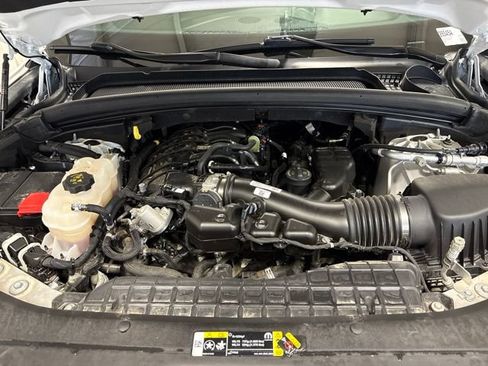 Used 2023 Jeep Grand Cherokee Limited w/ Luxury Tech Group II AWD/4WD image 29