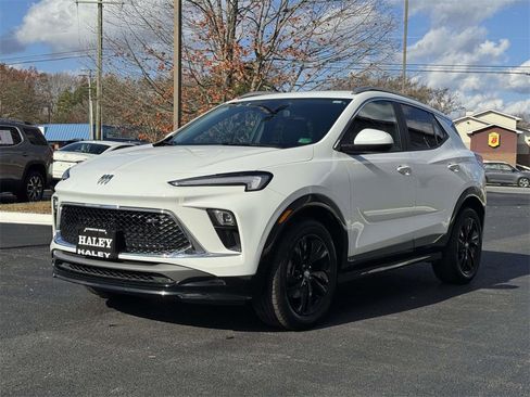 Used 2024 Buick Encore GX Sport Touring w/ Comfort Package image 24