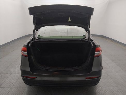 Used 2019 Ford Fusion SE FWD image 29