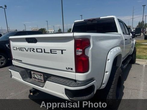 Used 2021 Chevrolet Silverado 2500 LTZ w/ LTZ Plus Package AWD/4WD image 2