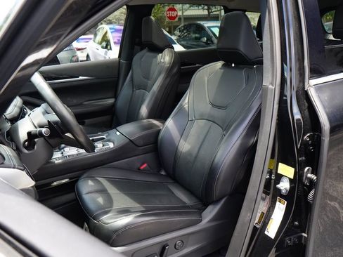Used 2023 INFINITI QX60 Pure AWD/4WD image 14