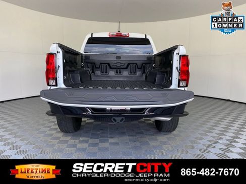 Used 2024 Chevrolet Colorado Trail Boss AWD/4WD image 28